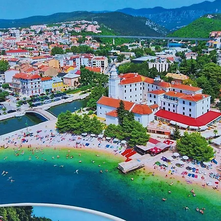 Mely Kvarner *